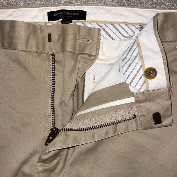 Banana Republic Aiden Chino Khaki Pants 32x29 - Picture 7 of 14